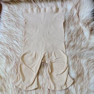 NWOT SKIMS Seamless Sculpt High Waisted Above The Knee Short Size 3X Sand